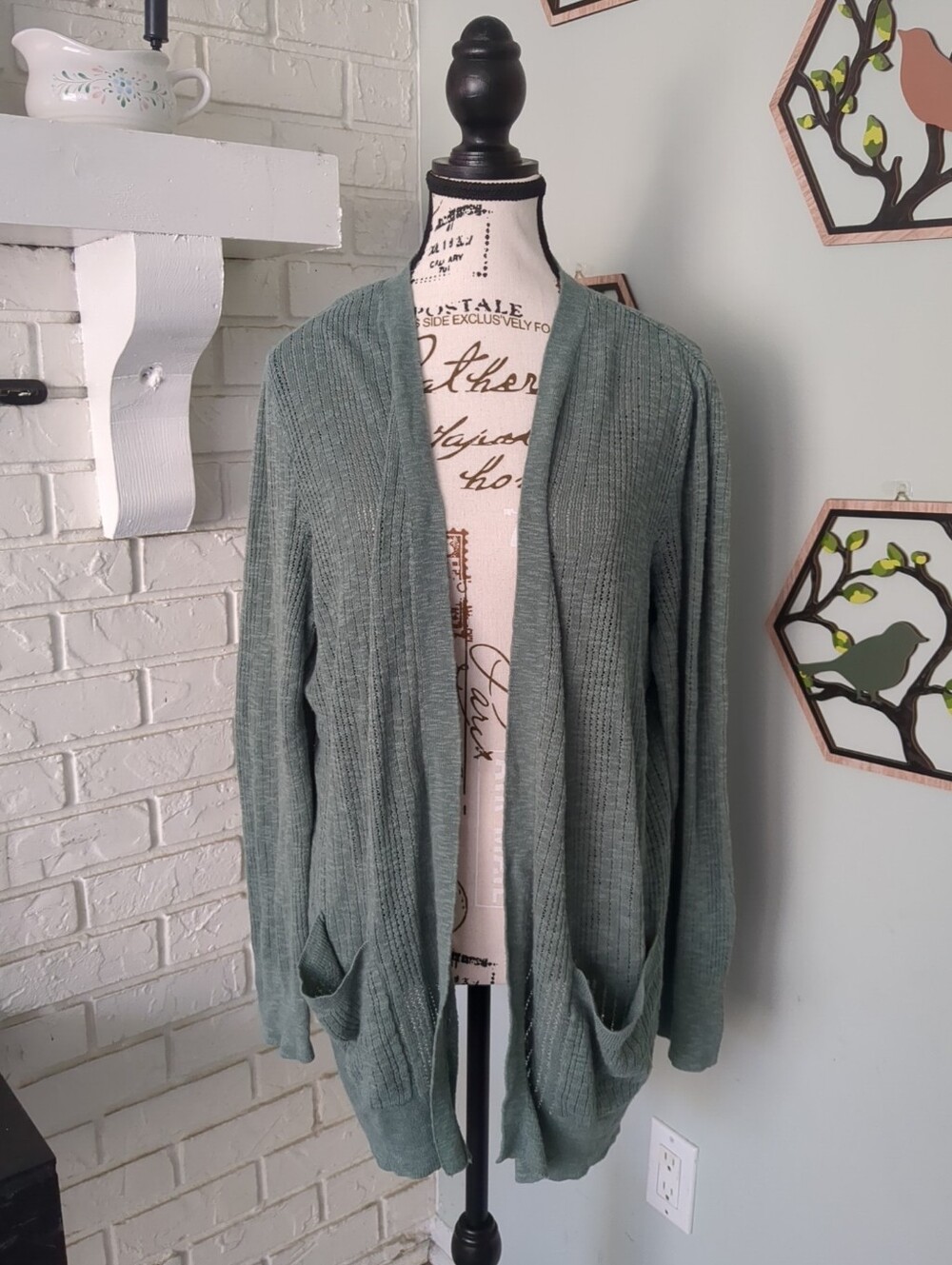 **3/$10** Love Ellie Sweater Size Large